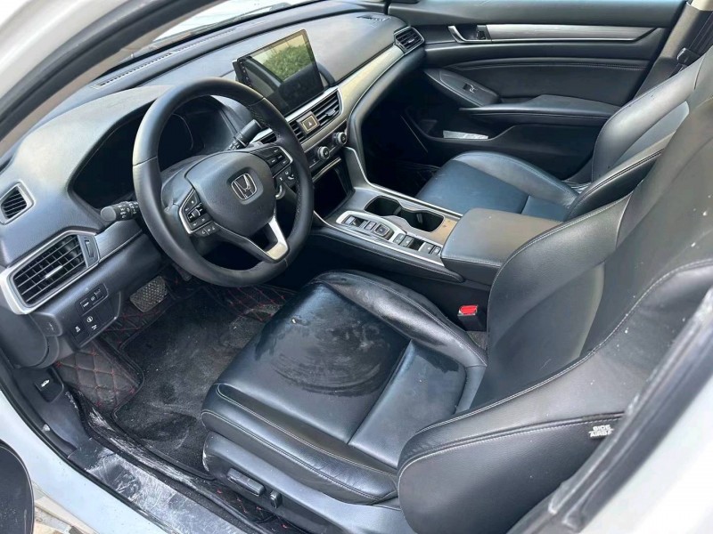 济南19年本田雅阁8