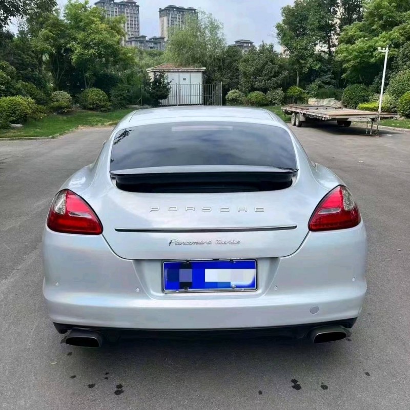 东营12年保时捷帕拉梅拉6