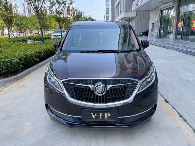 东营17年别克GL81