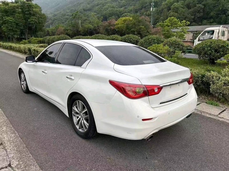 嘉兴14年英菲尼迪Q505