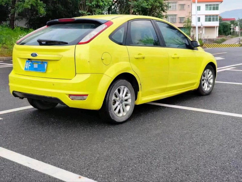 东莞12年福特福克斯7