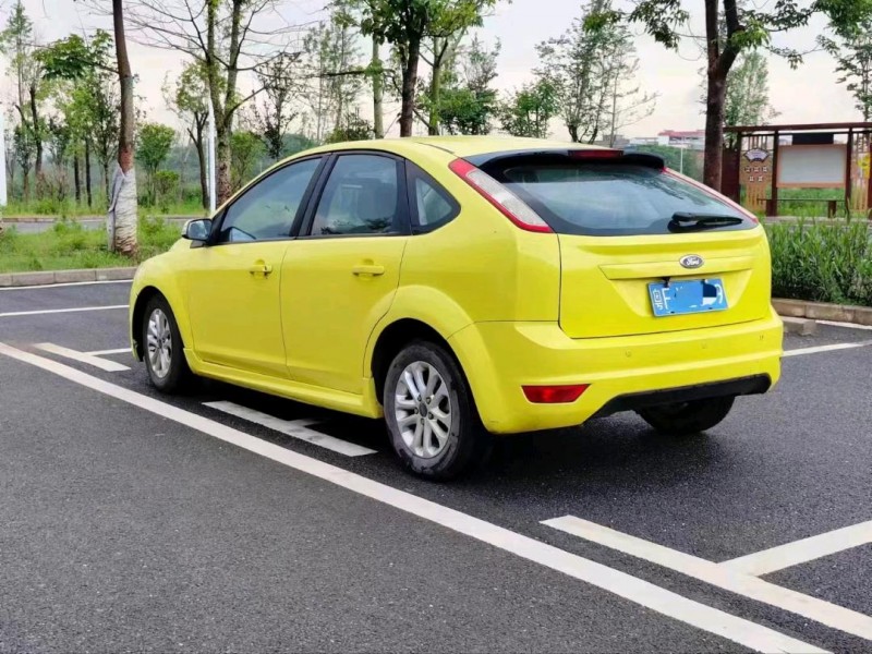 东莞12年福特福克斯8
