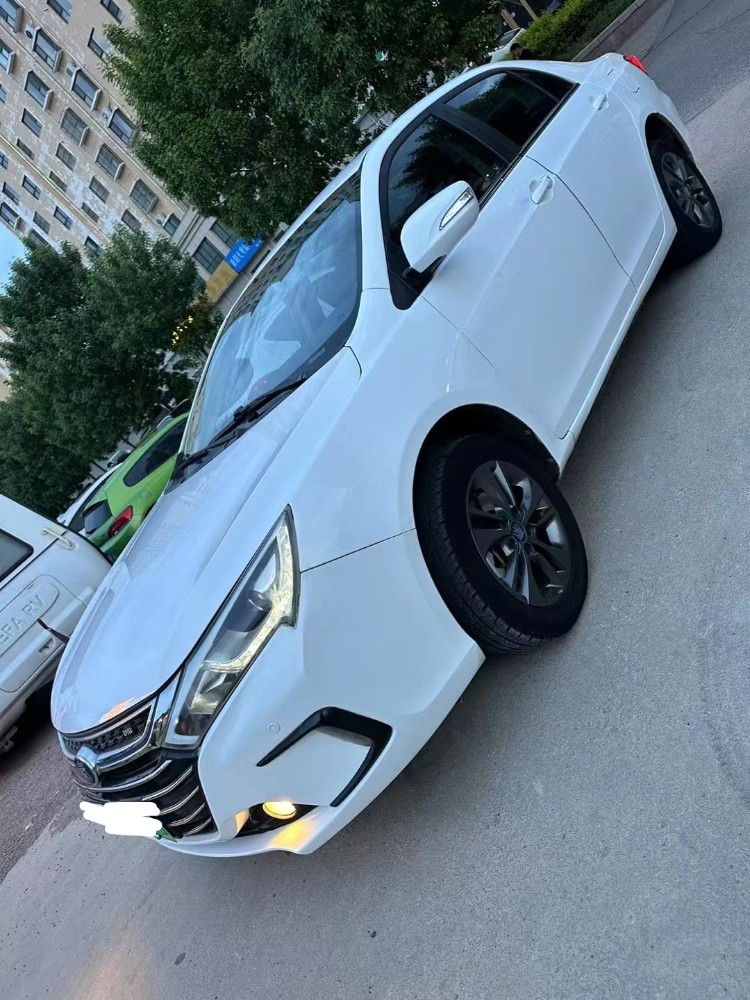 潍坊18年比亚迪秦3