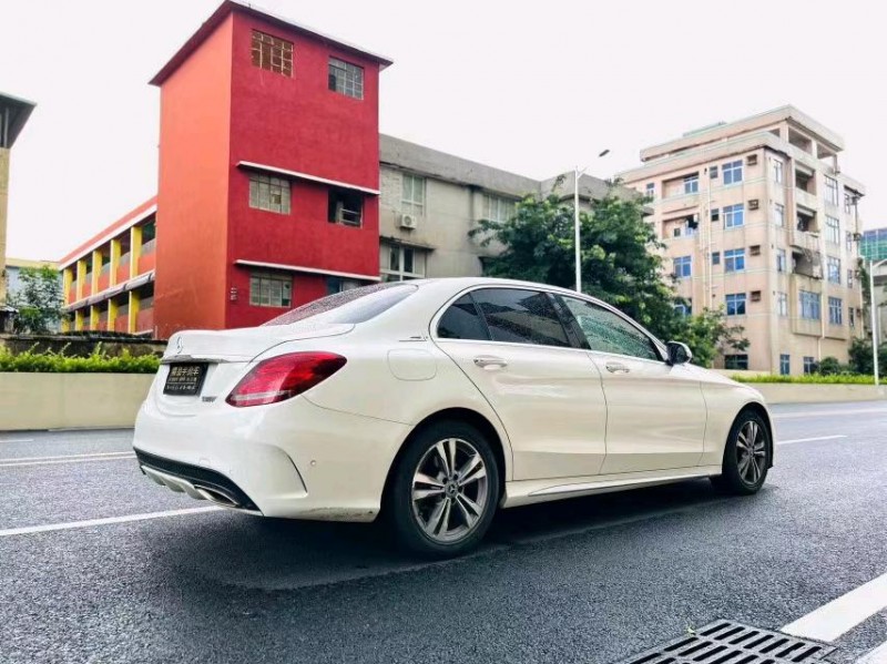 东莞18年奔驰C8
