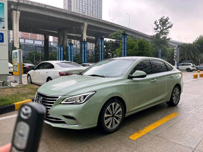 宜昌18年长安汽车睿骋CC9