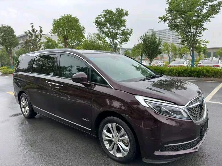 盐城17年别克GL83