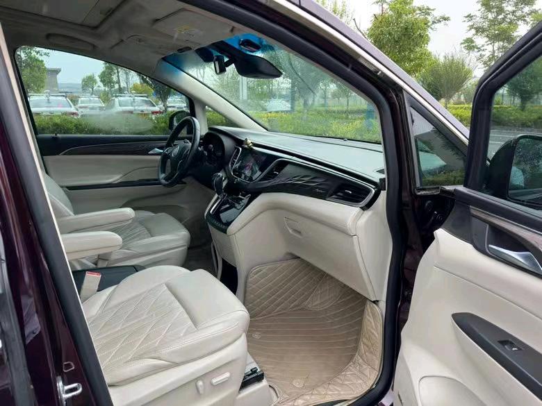 盐城17年别克GL86