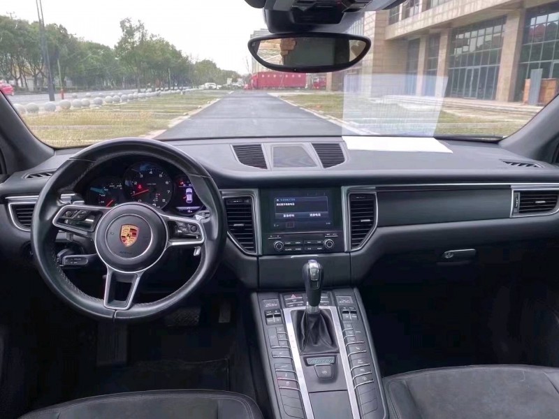 嘉兴17年保时捷Macan5
