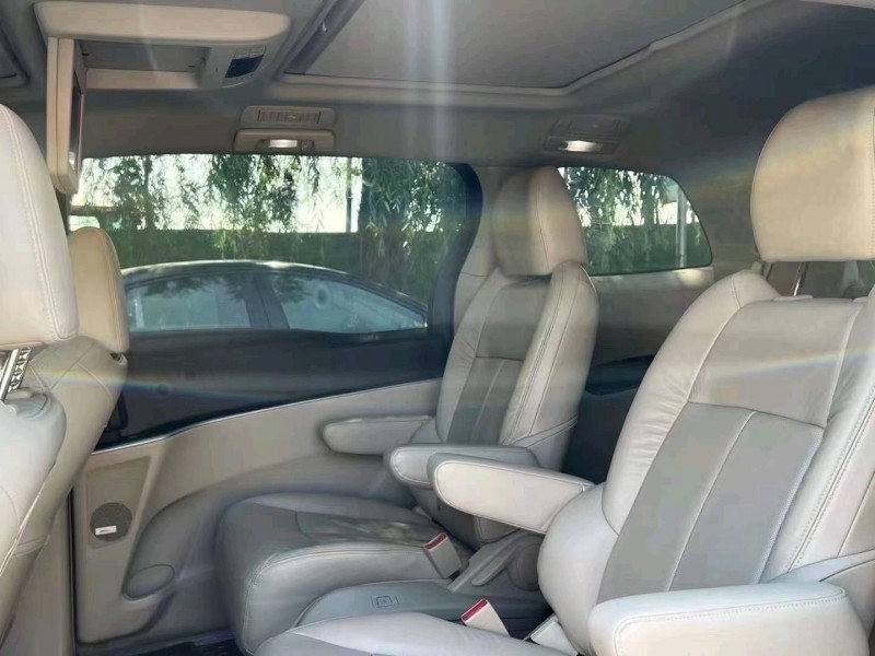 青岛17年别克GL85