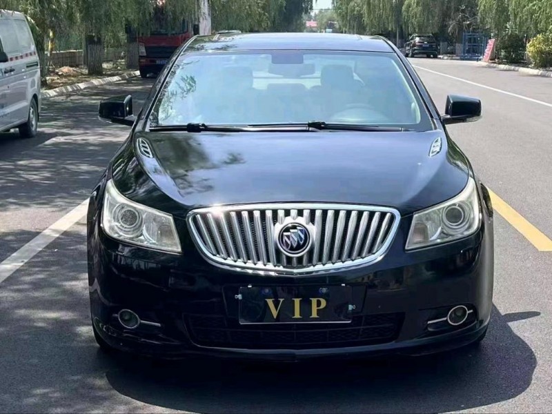 青岛11年别克君越1