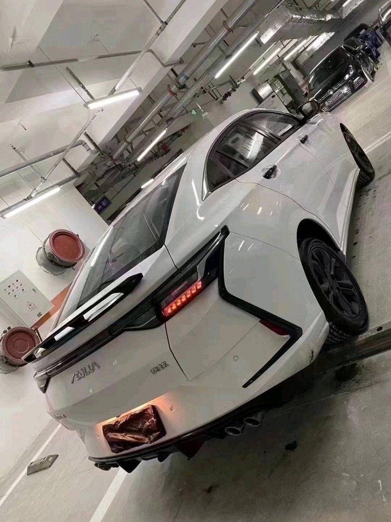 成都22年东风奕炫6