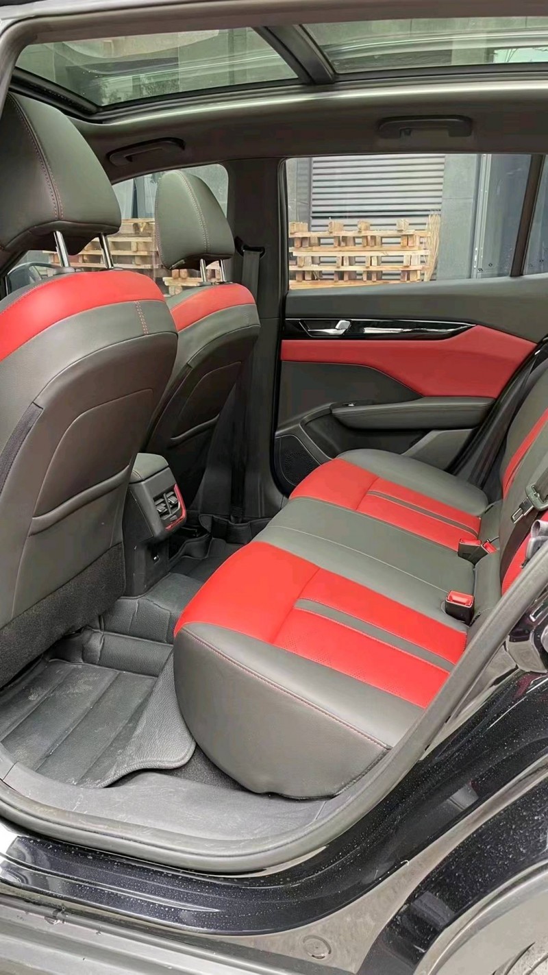 成都22年东风奕炫7