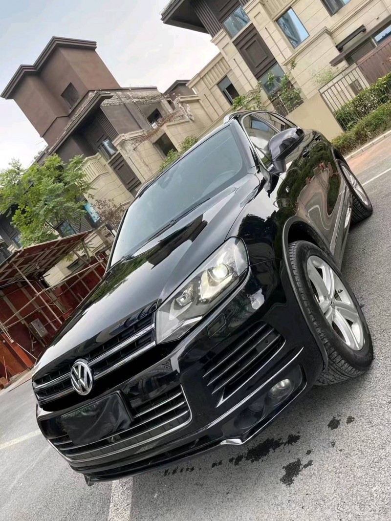 成都14年大众途锐2