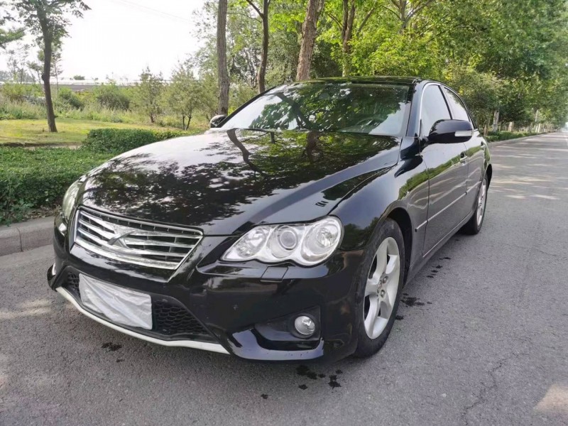 潍坊10年丰田锐志3