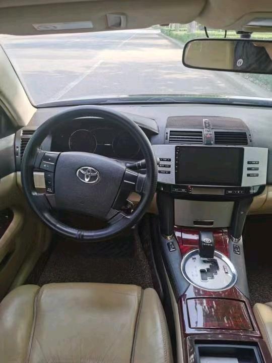 潍坊10年丰田锐志4