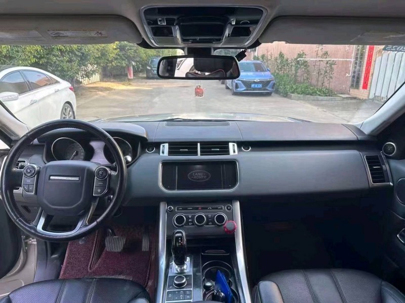 珠海15年路虎揽胜运动3