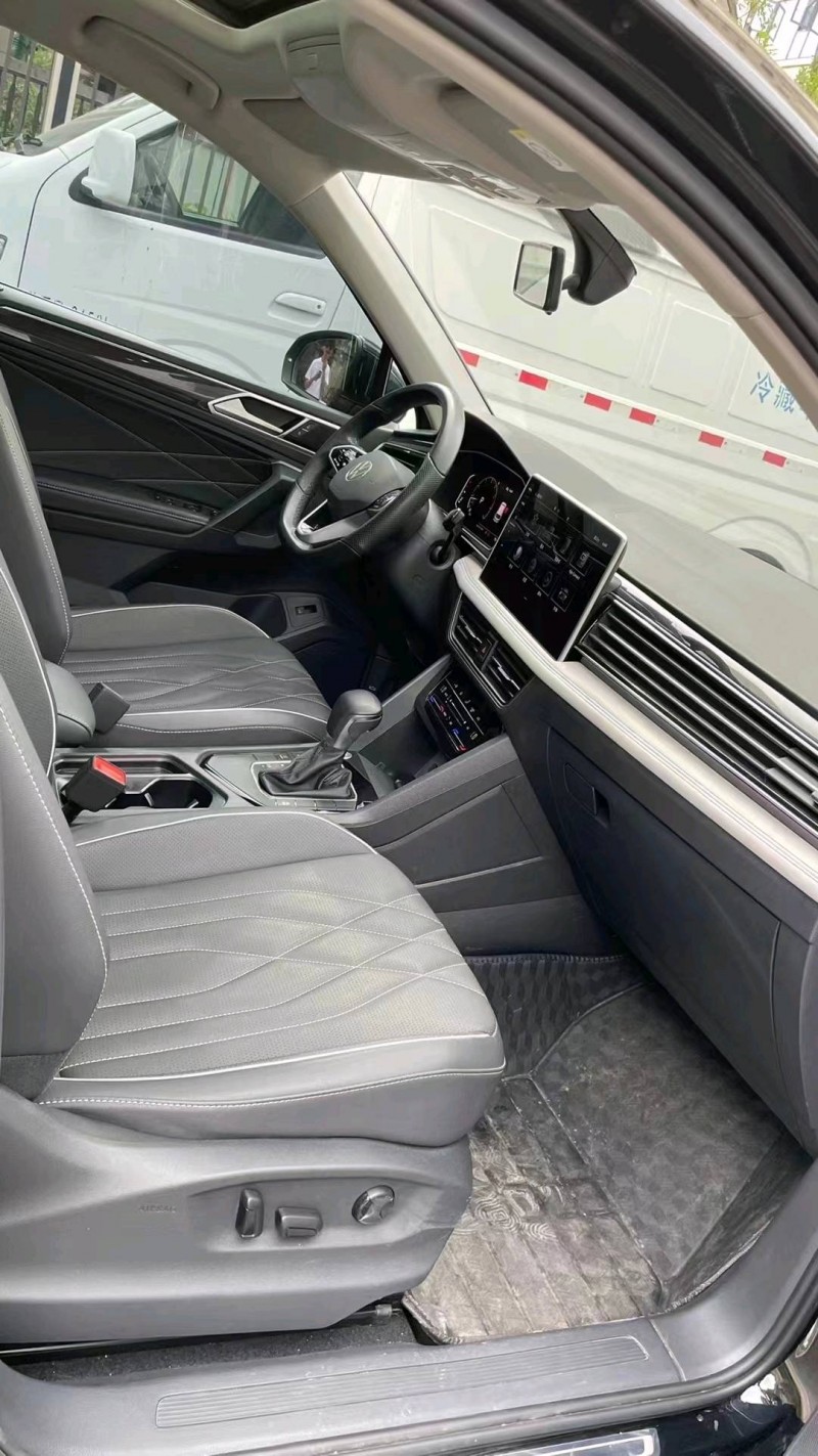 成都21年大众途观L8