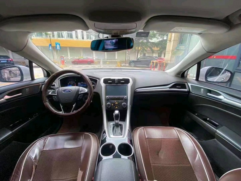 珠海16年福特蒙迪欧9