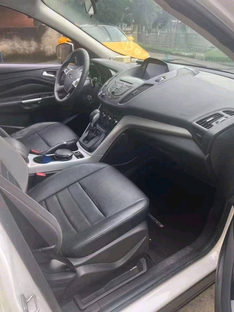 深圳14年福特翼虎4