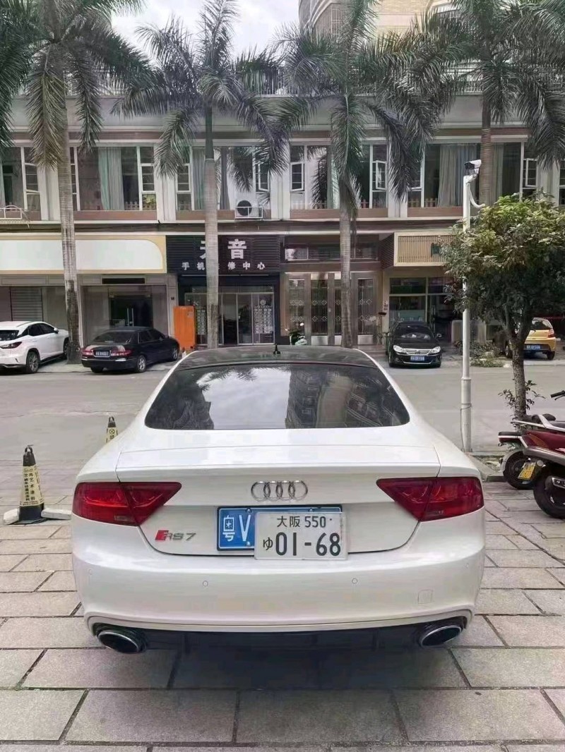 珠海13年奥迪A7L3