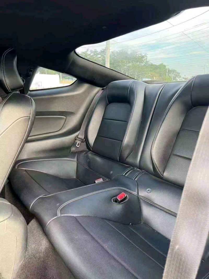 珠海15年福特野马4