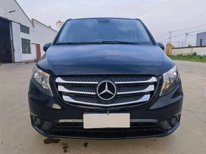 常州17年奔驰威霆1