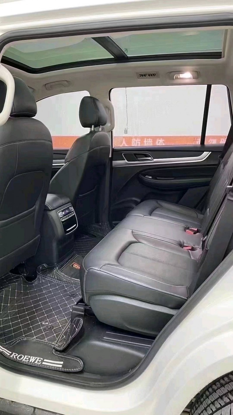 成都22年荣威RX87
