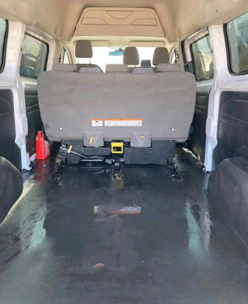 枣庄17年福特全顺8