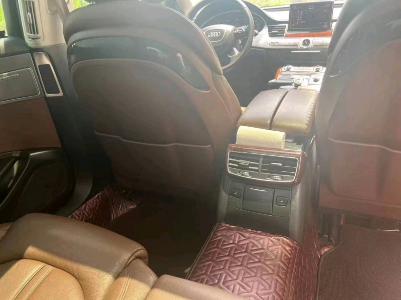 济宁13年奥迪A8L6