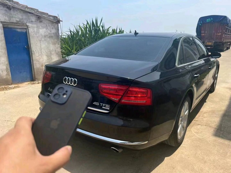 济宁13年奥迪A8L8