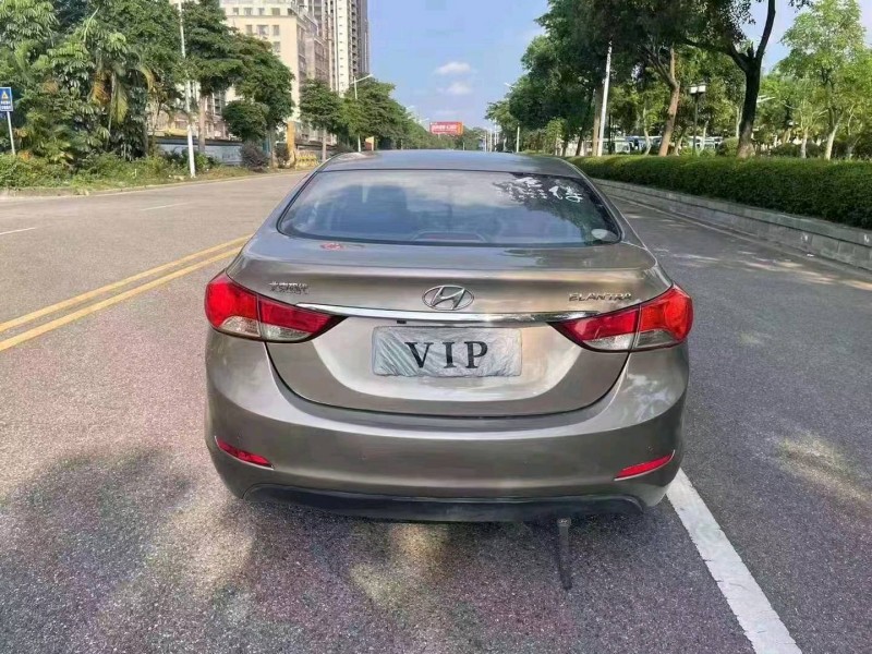 汕头13年现代朗动6