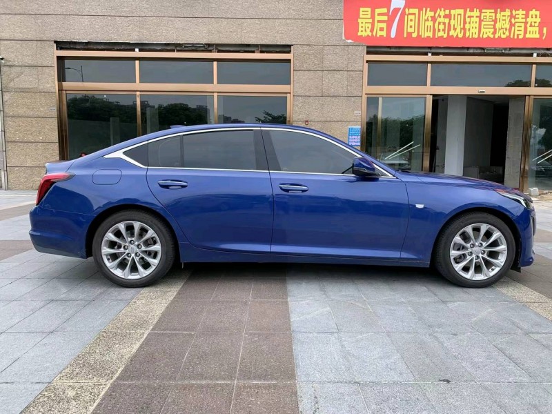 中山22年凯迪拉克CT52