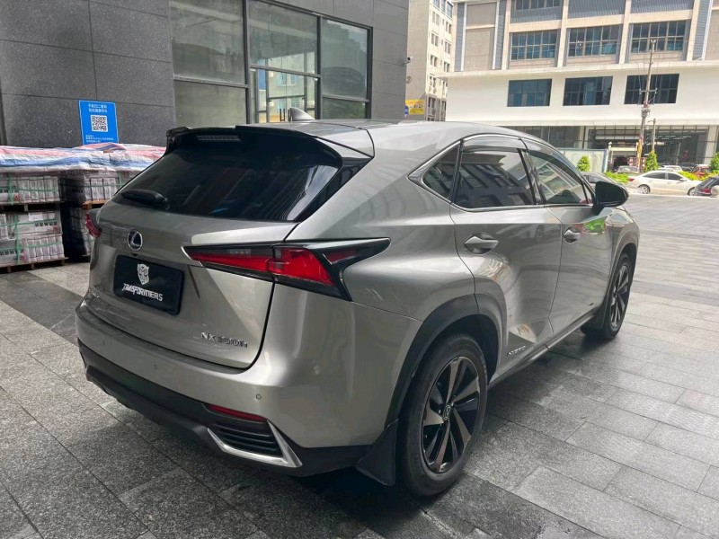 广州20年雷克萨斯NX6