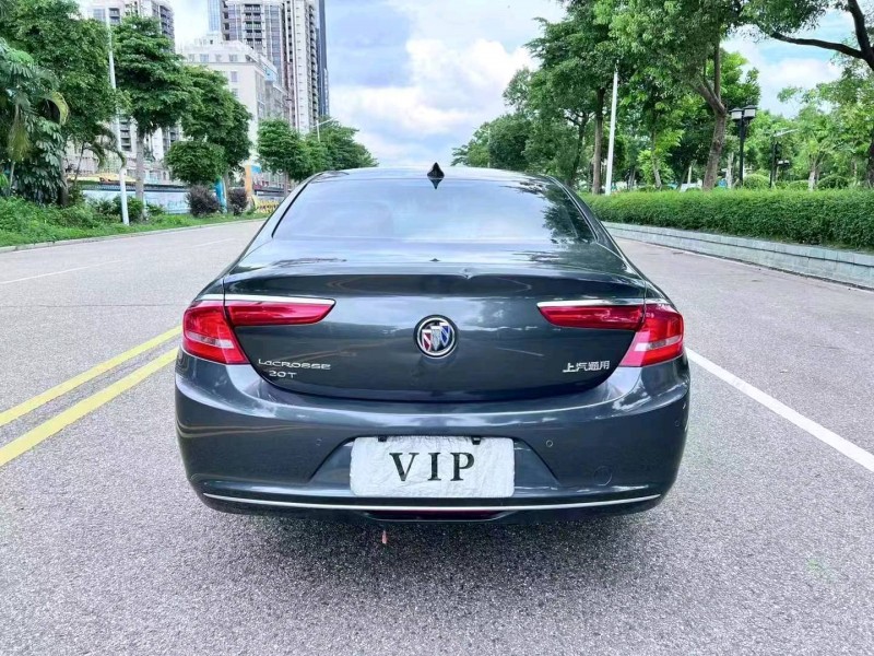 珠海17年别克君越2