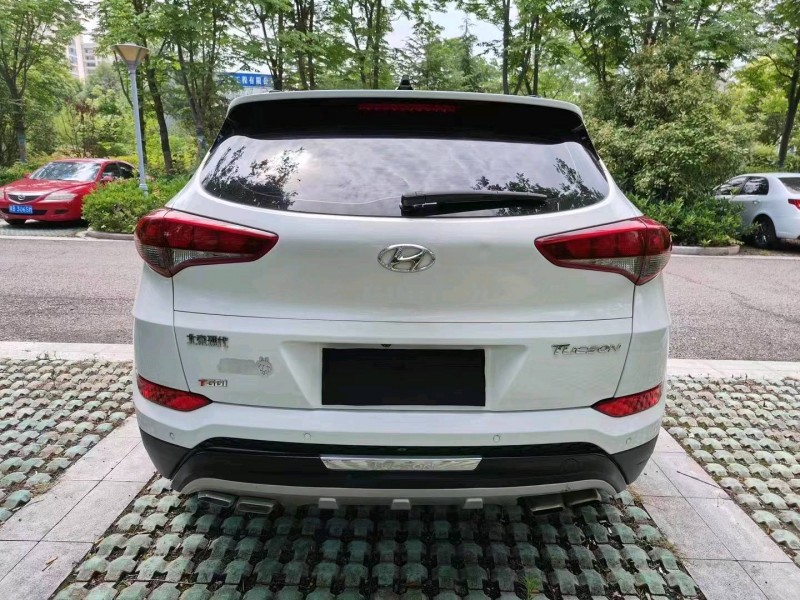 淮南16年现代途胜3