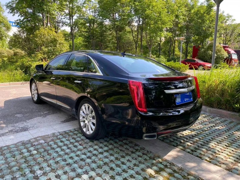 淮南14年凯迪拉克XTS4