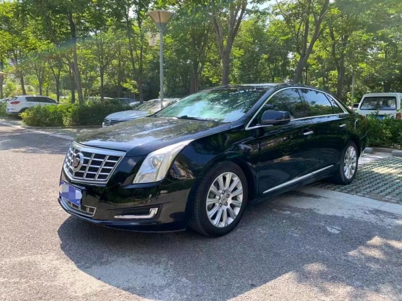 淮南14年凯迪拉克XTS9