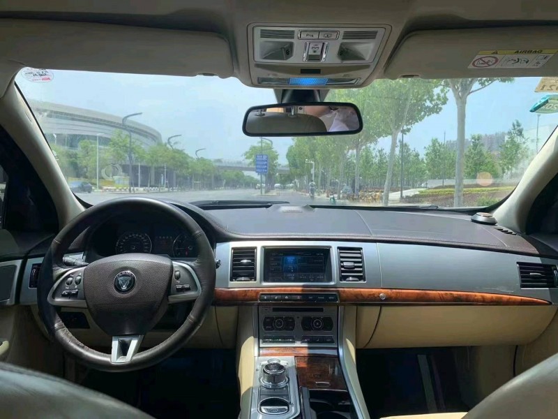 宜昌15年捷豹XF6