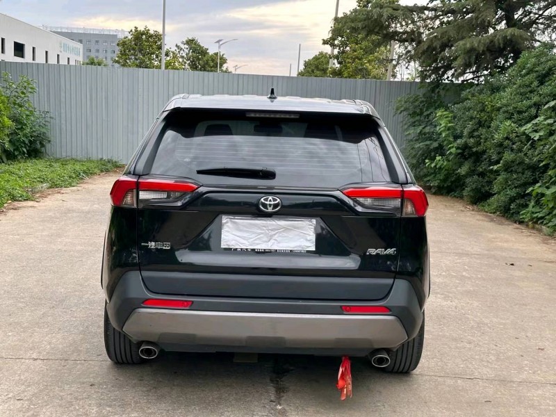 徐州21年丰田RAV49