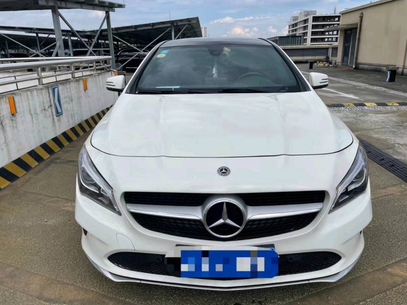 湖州17年奔驰CLA1