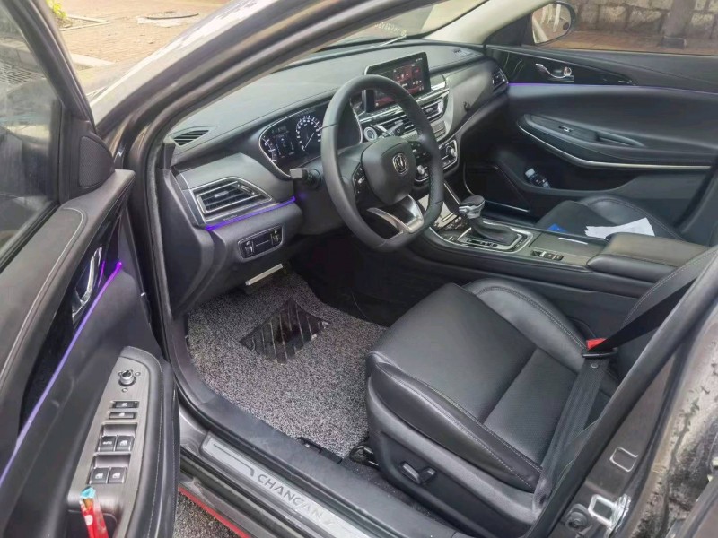 枣庄20年长安汽车锐程CC7