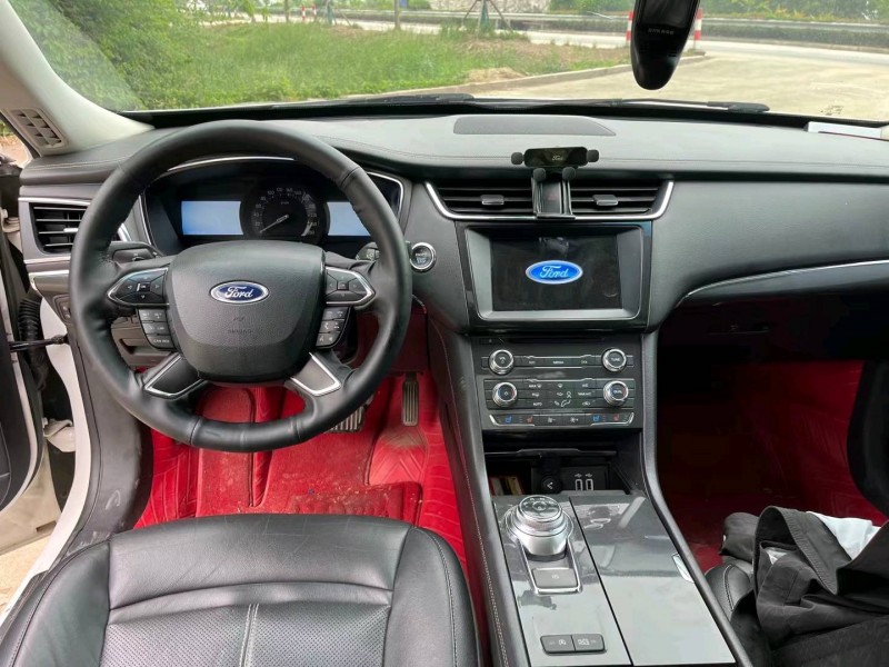 徐州17年福特金牛座4