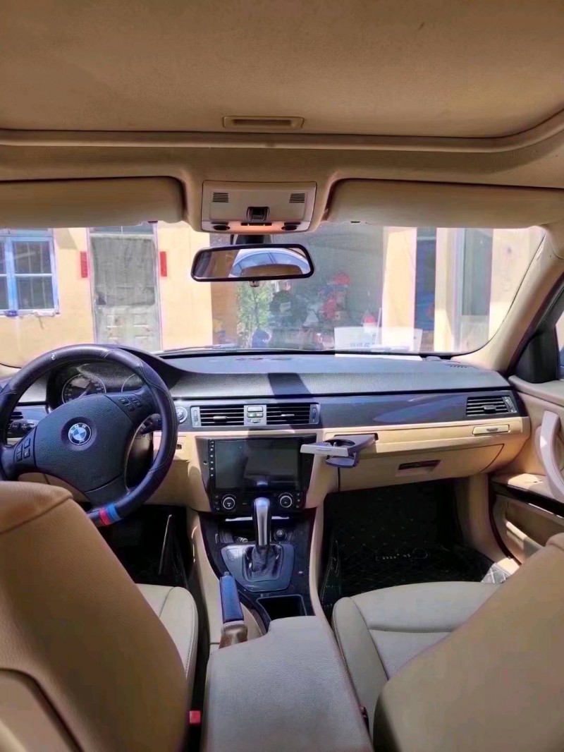 济南12年宝马3系6