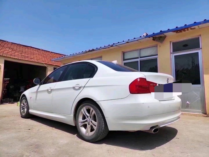 济南12年宝马3系5