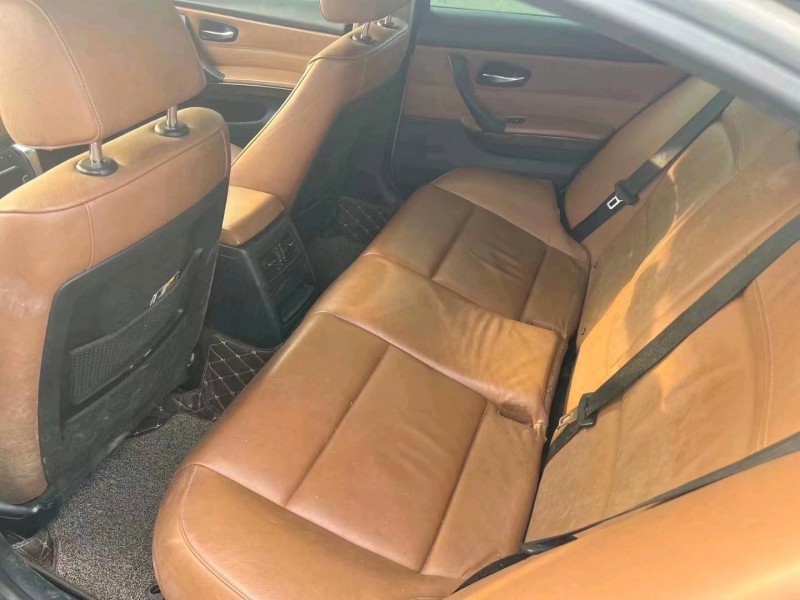 济南11年宝马3系5