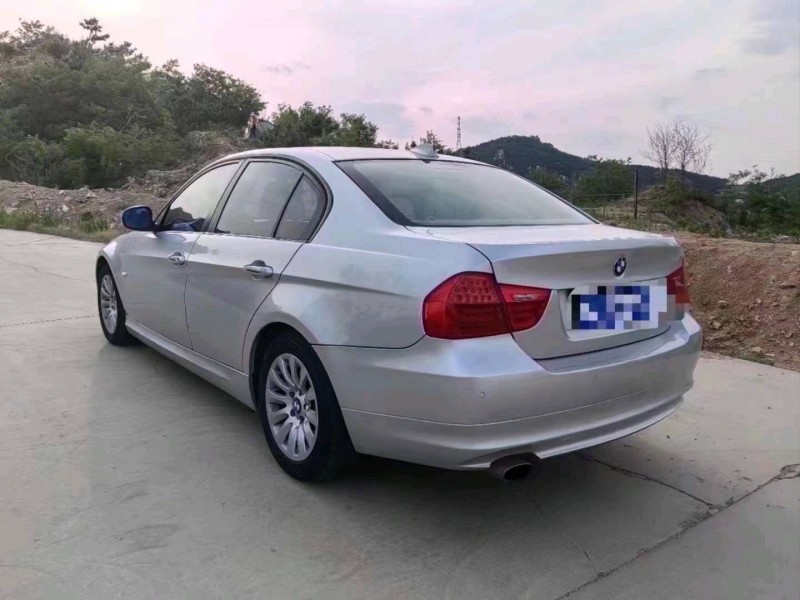 济南09年宝马3系4