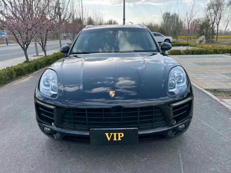 廊坊15年保时捷Macan1