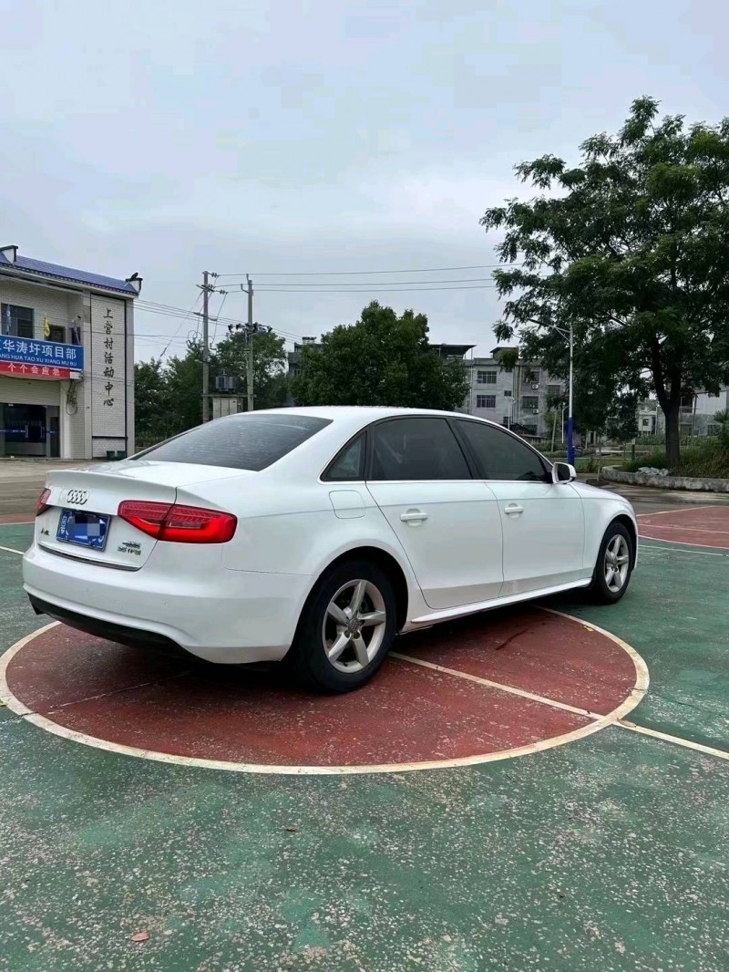 邵阳14年奥迪A4L3