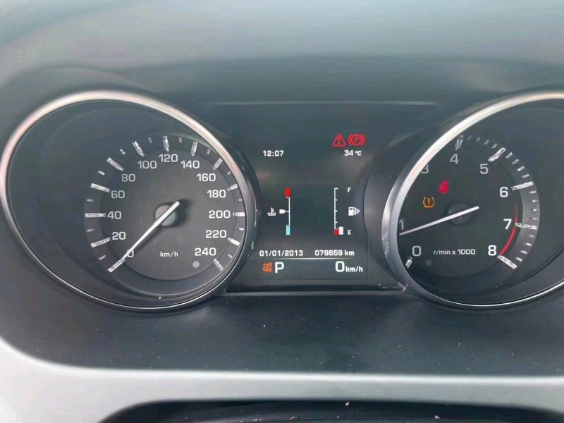 衡阳17年路虎发现神行8