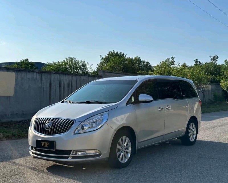 青岛16年别克GL82